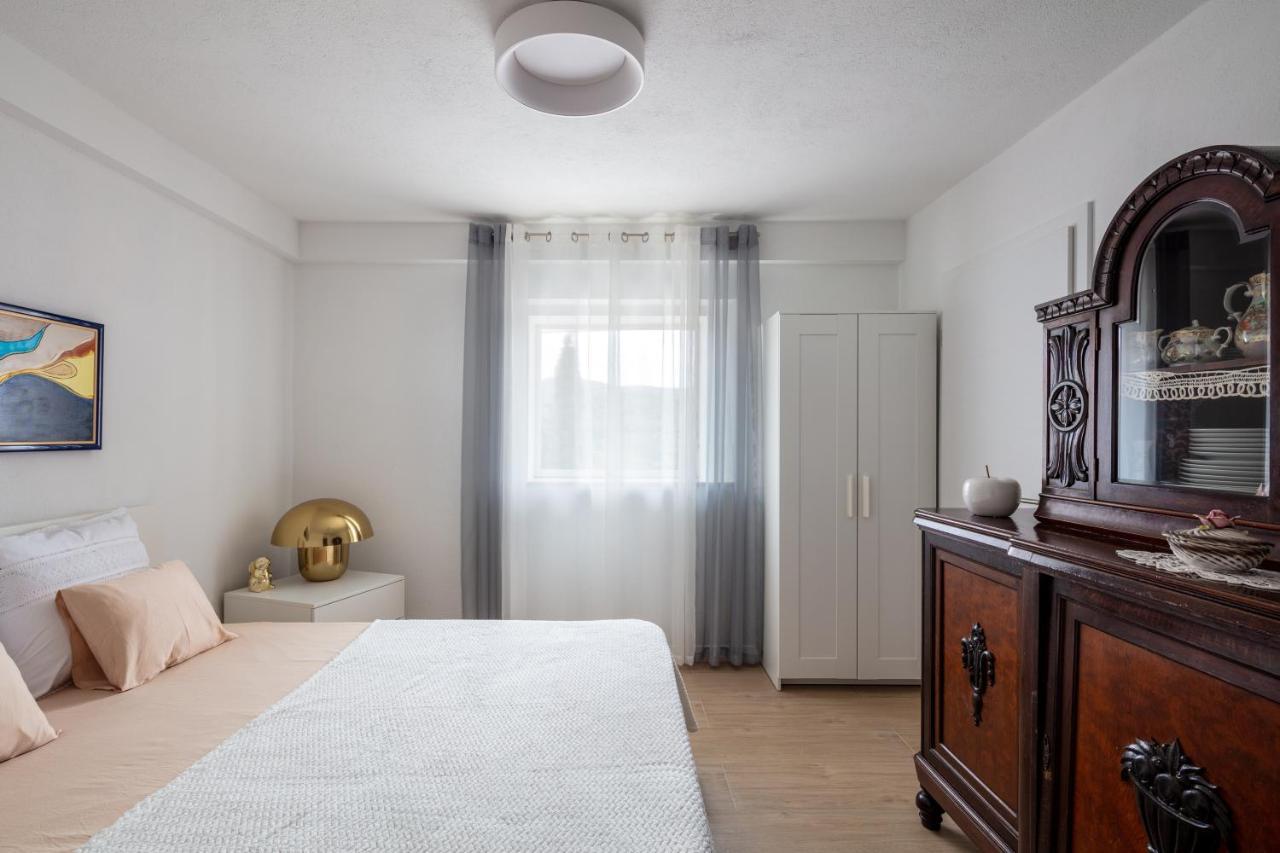 Holiday Home Vallis Povlja  Esterno foto