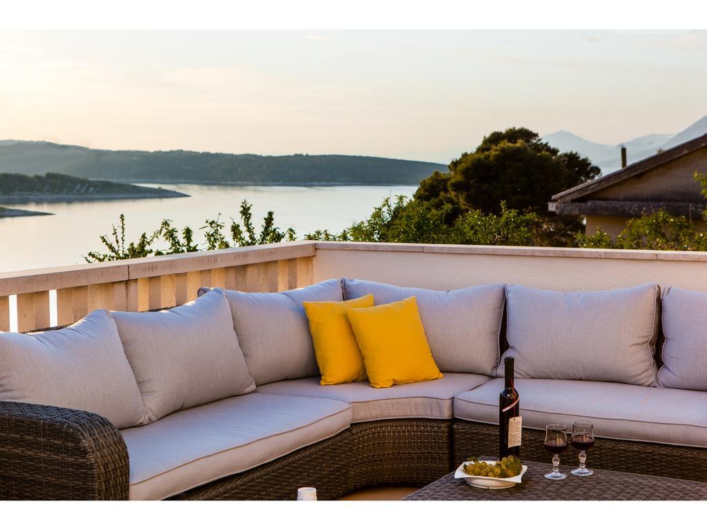 Holiday Home Vallis Povlja  Esterno foto