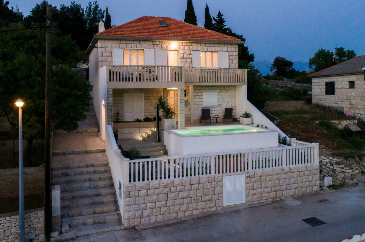 Holiday Home Vallis Povlja  Esterno foto