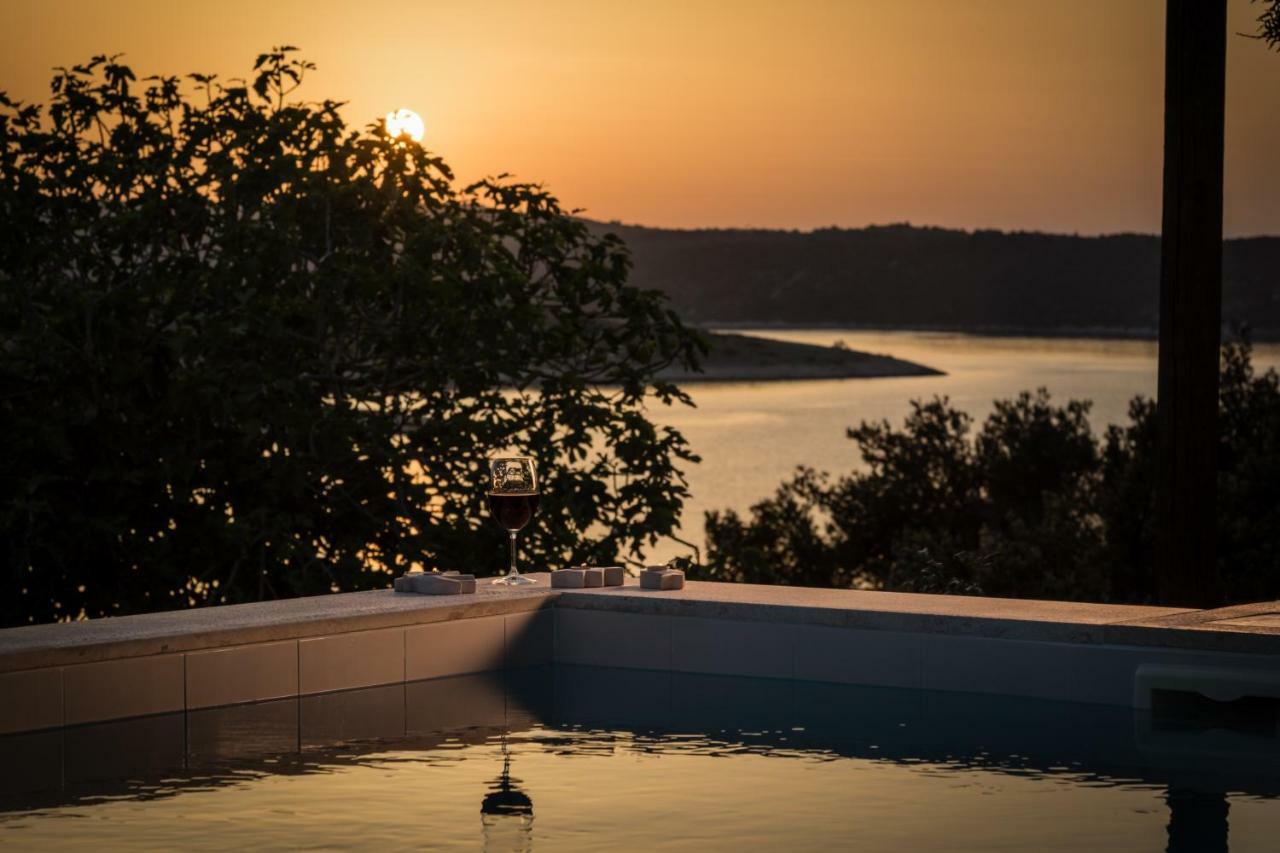 Holiday Home Vallis Povlja  Esterno foto